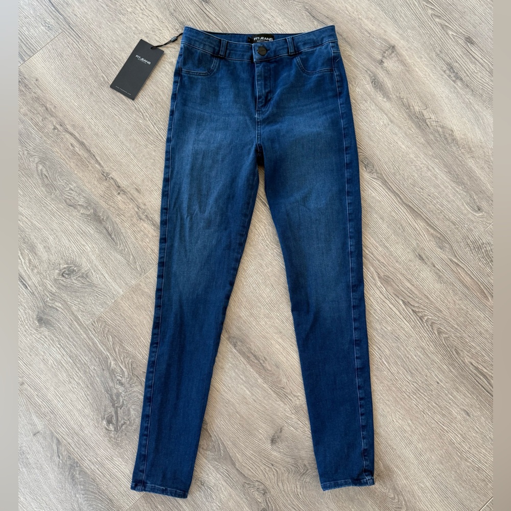 NWT Fit Jeans, size L